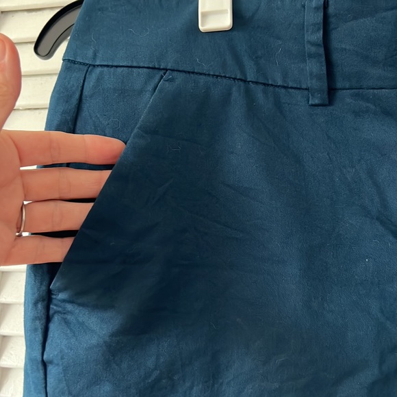 Gorgeous teal blue cuffed dressy shorts - Picture 2 of 6